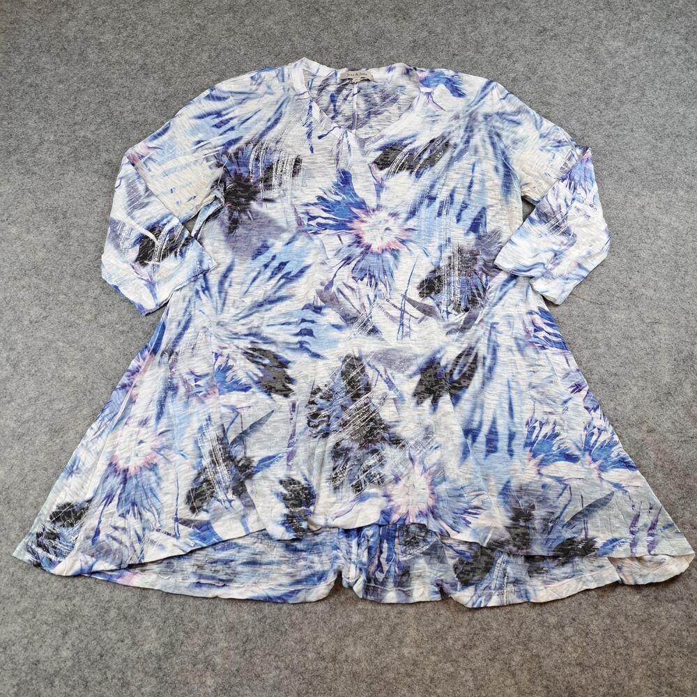 Jess & Jane Shirt Womens Small Blue Floral Crinkle Tunic 3/4 Sleeve USA Stretch